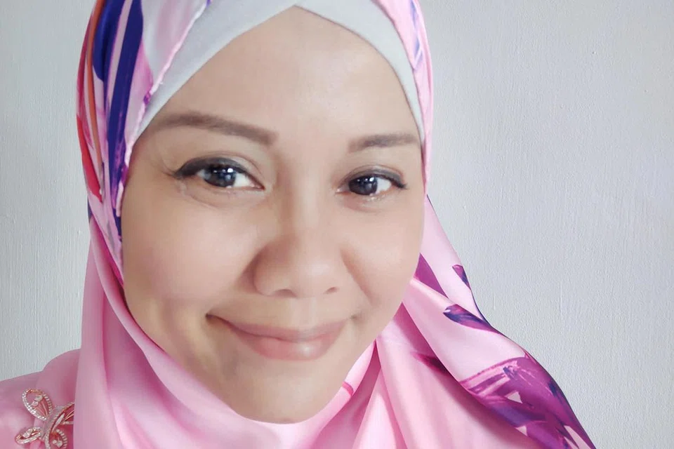 PENULIS CERPEN: Cik Noor Aisya Buang.