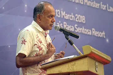 ENCIK SHANMUGAM: Singapura perlu mencari huraian memulihkan tahanan yang menjadi radikal dengan sendiri kerana hanya 25 peratus golongan serupa itu kembali ke pangkuan masyarakat sejak 2007. - Foto BH oleh ALPHONSUS CHERN