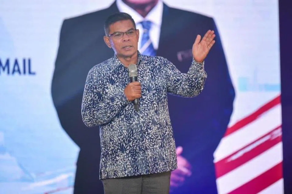 Menteri Dalam Negeri Malaysia, Datuk Seri Saifuddin Nasution Ismail.