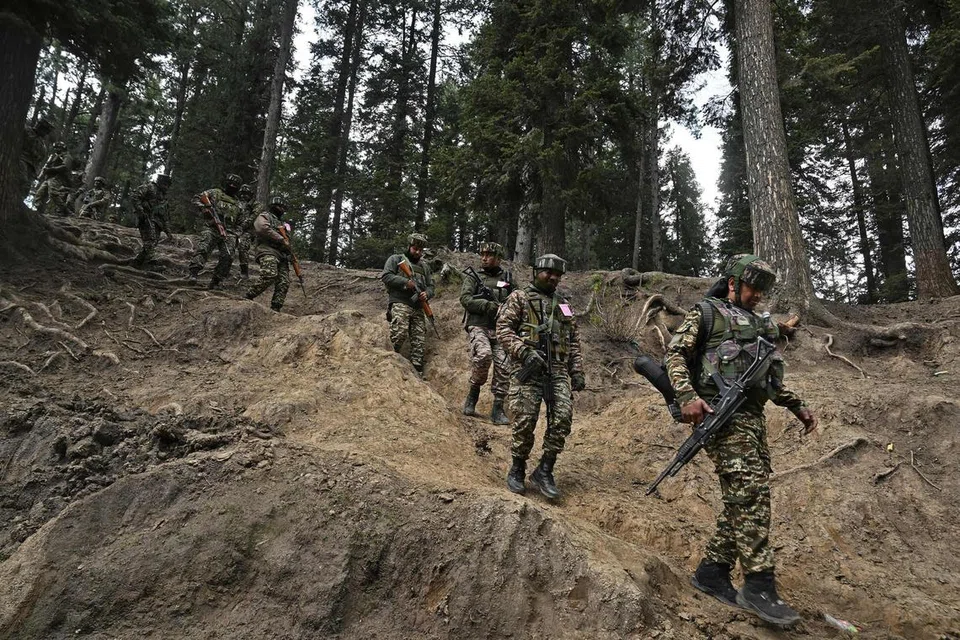 Kashmir, died, terrorist