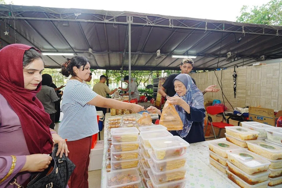 Kaki Makan, bazar Ramadan, Masjid Al-Islah