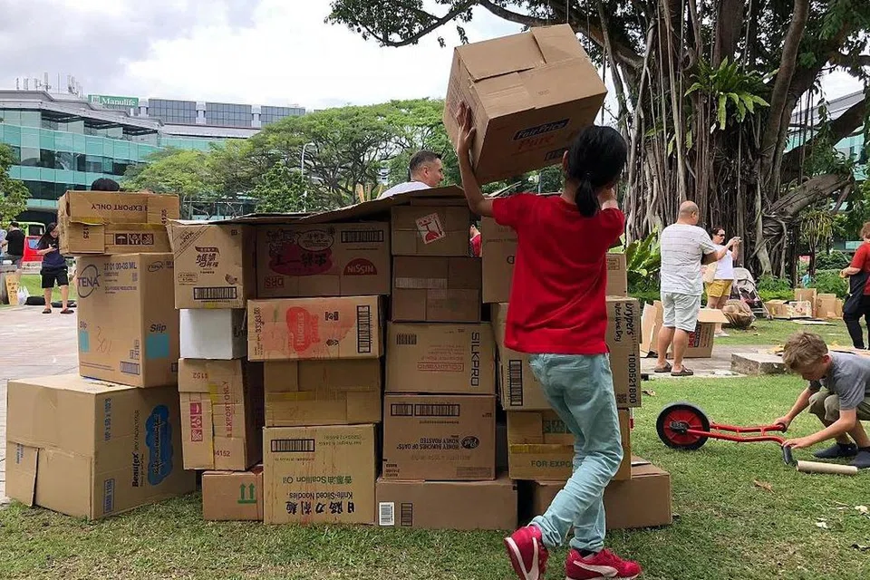 Taman Permainan ‘Pop-Up’ Luaran bagi Kemapanan oleh Chapter Zero. 