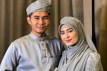BUDI BAIK MEMIKAT HATI: Juruterbang Mohd Al-Adib Fahmi Harun (kiri), terpaut hati pada penyanyi Wany Hasrita kerana sikapnya yang tidak mudah merungut ketika ditimpa masalah, baik hati dan tidak suka bercakap tentang keburukan orang lain.