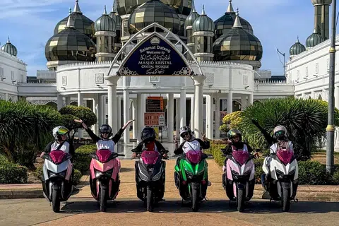 kumpulan wanita penunggang skuter, pengembaraan motosikal Malaysia, Belting Babes Singapura