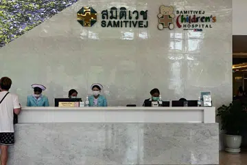 Terdapat tujuh pesakit yang terlibat dalam insiden SQ 321 berada dalam ICU Hospital Samitivej Srinakarin di Bangkok. 
