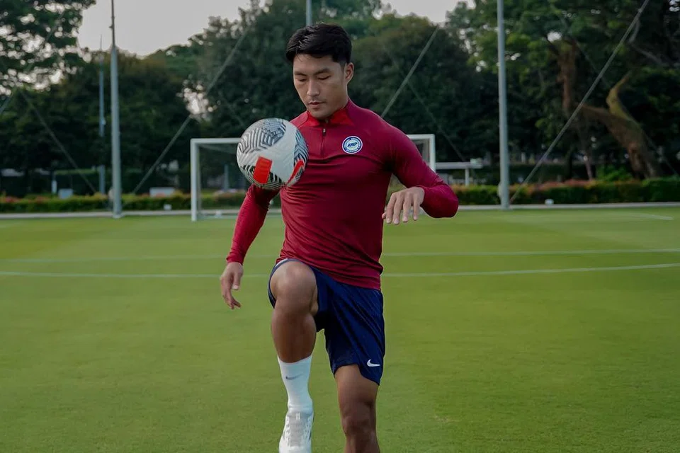 PENGALAMAN BERHARGA: Song Uiyoung, pemain tengah Singapura dan Persebaya Surabaya, merupakan pemain berpengalaman dalam pasukan bola sepak Singapura. Beliau juga pernah bermain di Thailand bersama Nongbua Pitchaya F.C.