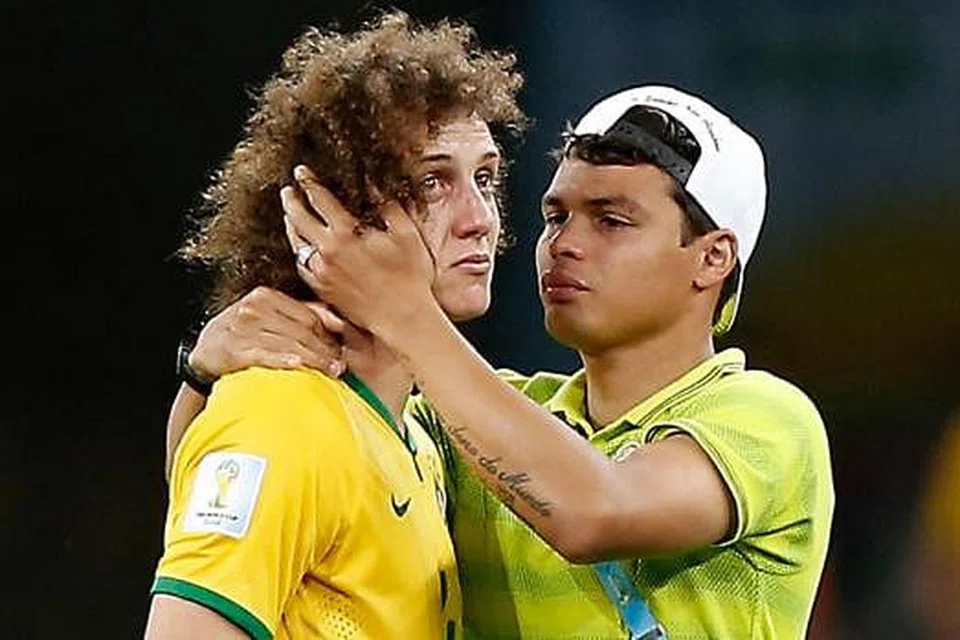 3. TIDAK ADA THIAGO SILVA (kanan). - Foto AFP.