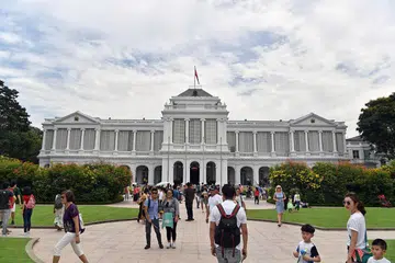 RUMAH TERBUKA ISTANA KEMBALI: Istana akan membuka pintunya kepada tetamu sekali lagi pada 13 Mei sempena Hari Pekerja dan Hari Raya Puasa. - Foto FAIL