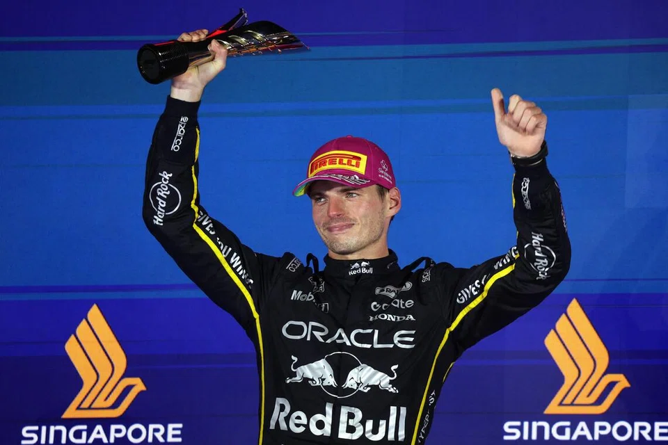 Pelumba Red Bull, Max Verstappen, hanya berjaya mendapatkan tempat kedua di Grand Prix Singapura pada 5 Oktober 2025. Namun, beliau kini berada dalam rentak terbaiknya setelah menang di Azerbaijan dan Italy.
