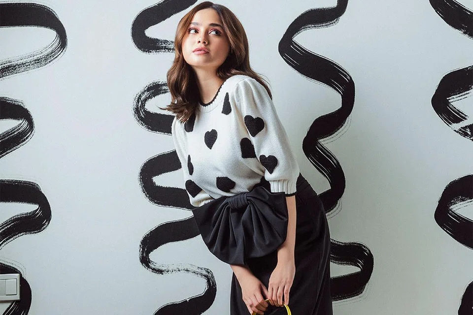 RAHSIA INDUSTRI: Walaupun baru berusia 23 tahun, Syifa Hadju, yang sudah berada dalam industri hiburan sejak berumur tiga tahun, belajar bahawa beliau tidak dapat menyenangkan semua orang.