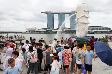 Daya saing Singapura sebagai destinasi pelancongan mungkin terjejas disebabkan harga lebih tinggi di sini dan kadar pertukaran mata wang yang kukuh.