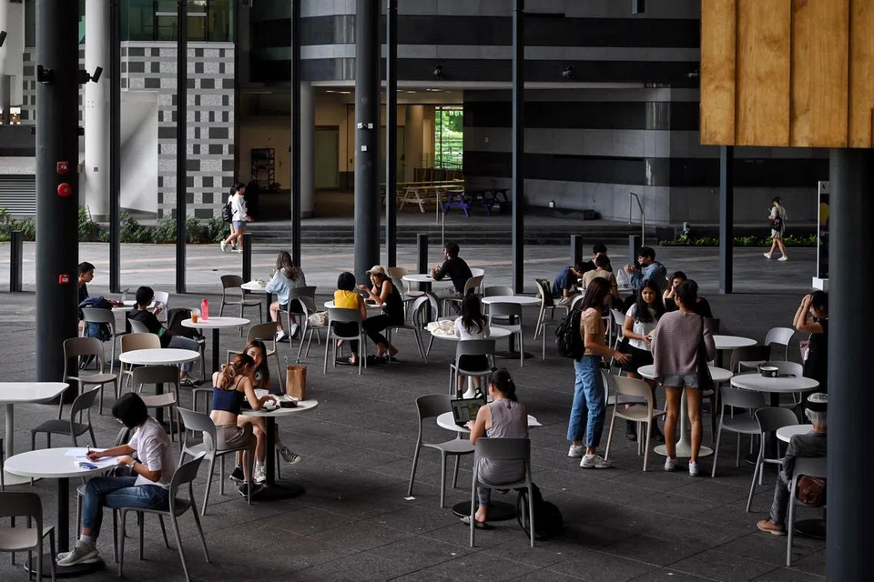 SEBUAH HARAPAN: Pelajar universiti ingin kualiti pengalaman pembelajaran mereka meningkat.