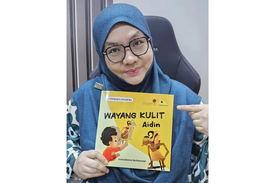 Dalam menulis buku kanak-kanak, ‘Wayang Kulit Aidin’, Ismadiana Muhamad, memastikan cerita yang direka menarik perhatian dan tidak terlalu panjang agar sesuai untuk peringkat umur pembaca.