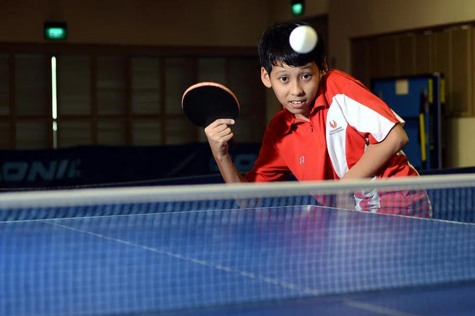 CCA TERTENTU BOLEH DIMULAKAN KEMBALI: Antara kegitan kokurikular (CCA) yang boleh disambung semula di sekolah menengah dan maktab rendah mengikut langkah pengurusan keselamatan adalah tenis meja termasuk berpasukan iaitu dua dalam satu pasukan. - Foto FAIL HIASAN