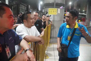 Tambak Johor, laluan bas, penumpang