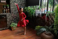 Minat Nurul Aleesya Irwan terhadap sukan dansa ataupun Dancesport bermula sejak dia di Darjah Tiga.
