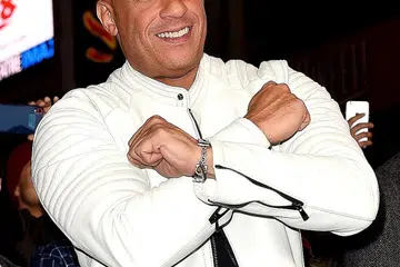 TIDAK PANDANG PADA BANGSA: Vin Diesel tidak melihat warga asal pelakon lain namun menganggap semua orang sama dan baginya inilah yang dinamakan keharmonian sejagat. - Foto AFP