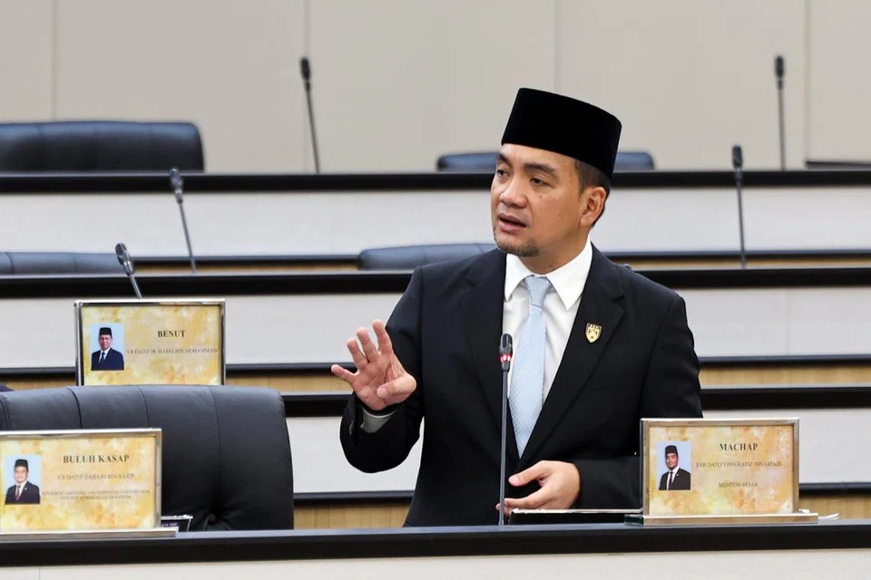 Menteri Besar Johor, Datuk Onn Hafiz Ghazi, ketika berucap pada Mesyuarat Kedua Bagi Penggal Persidangan Keempat Dewan Negeri Johor yang ke-15 di Dewan Persidangan Bangunan Temenggong Ibrahim, Majlis Bandaraya Iskandar Puteri, Kota Iskandar, pada 11 September.
