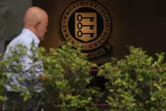 Tabung Simpanan Pekerja (CPF) merupakan sistem pencen pertama di Asia yang meraih gred A, dengan mata keseluruhannya meningkat daripada 80.8 kepada 82 dalam Indeks Pencen Global Marsh Institut CFA. 
