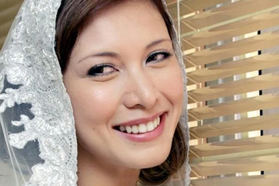 MASIH ADA WAKTU: Meskipun sibuk memberi tumpuan terhadap pementasan teater, Nasha Aziz luangkan masa bagi memperluaskan perniagaan butik rekaan dalaman dan kasutnya. - Foto LISTAL.COM