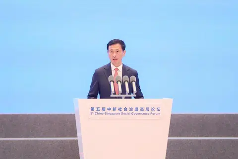 Menteri Penyelaras bagi Dasar Sosial merangkap Menteri Kesihatan, Encik Ong Ye Kung, menyampaikan ucaptama di Forum Tadbir Urus Sosial Singapura-China kelima yang diadakan pada 20 April di Westlake Villa Hangzhou.