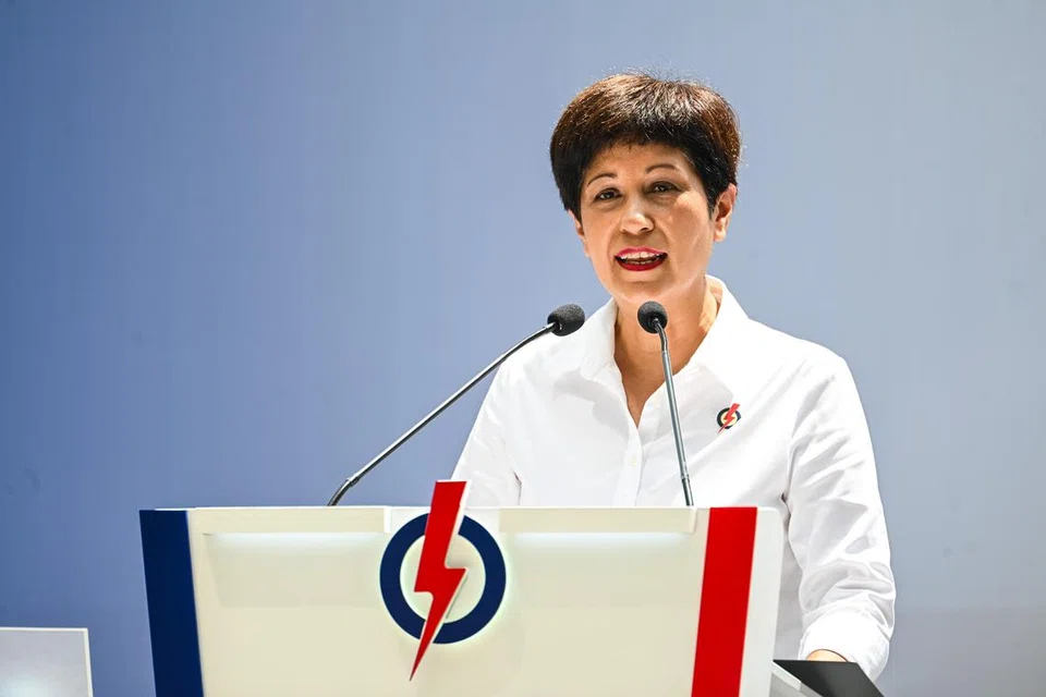 Semasa rapat tengah hari Fullerton bagi Parti Tindakan Rakyat (PAP) di UOB Plaza pada 28 April, Menteri di Pejabat Perdana Menteri, Cik Indranee Rajah, berkata keupayaan pemerintah dalam memberikan hasil konsisten bergantung kepada kesinambungan anggota pasukan yang berpengalaman dan berkemahiran.