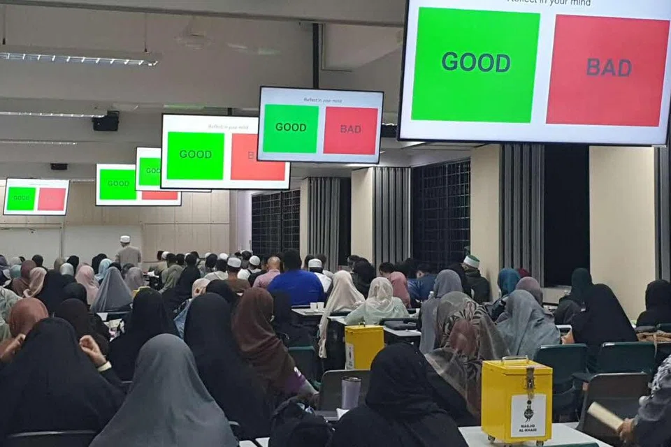 Darul Tafsir Singapura di Masjid Al-Khair kini mengadakan kelas tafsir dalam bahasa Inggeris, ‘Reflecting 30 Juz in 30 Weeks’ yang diadakan pada setiap Khamis secara percuma.