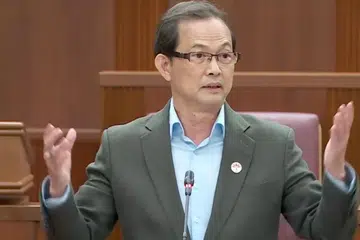 Encik Leong telah menimbangkan bahawa ia tidak wajar untuk mengeluarkan pos Facebooknya itu dengan sepenuhnya sebagaimana diminta. - 