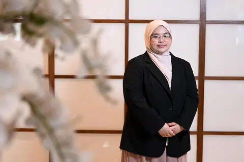 Saqina Qamilia Suwandi, biasiswa muis