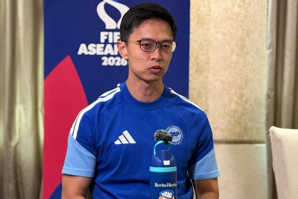 Ketua jurulatih Lions, Gavin Lee, percaya kehadiran dan pengalaman Perry Ng di peringkat tinggi dapat memperkukuhkan keupayaan pasukan menghadapi lawan serta situasi perlawanan yang sukar.