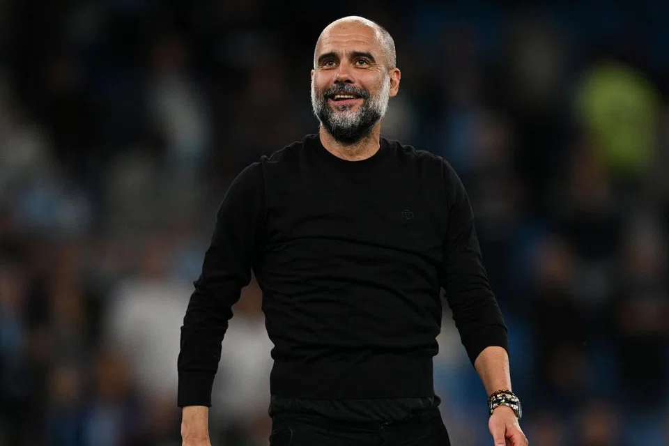 TERLEPAS DUA PERLAWANAN: 
Pengurus Pep Guardiola sedang menjalani pemulihan selepas menjalani pembedahan kecemasan bagi masalah belakang di Barcelona. 