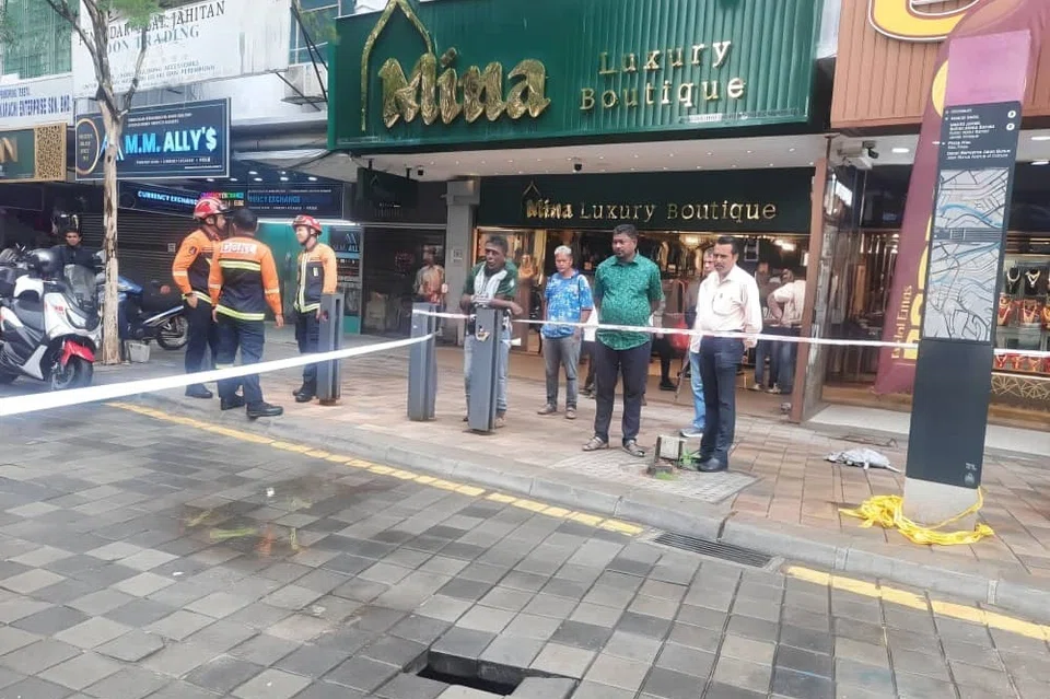 Walaupun kejadian tanah mendap dekat Jalan Masjid India, Kuala Lumpur, pada 10 November, agak kecil, orang ramai di situ tetap bimbang keselamatan mereka berikutan masih trauma dengan kejadian lubang benam yang mengorbankan seorang wanita warga India selepas terjatuh ke dalam lubang benam sedalam lapan meter di kawasan sama.