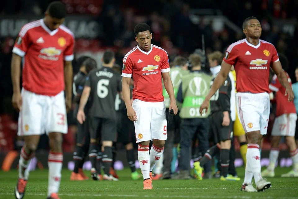 Pemain Manchester United perlu bangkit daripada kekecewaan tersingkir dari Liga Europa semasa berentap dengan Manchester City nanti.