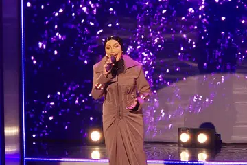 Ziana Zain menyanyikan lagu popularnya, ‘Anggapanmu’, dalam konsert amal Projek Kasih 2025 yang berlangsung di Teater Mediacorp pada 10 Januari sebagai persembahan penutup.
