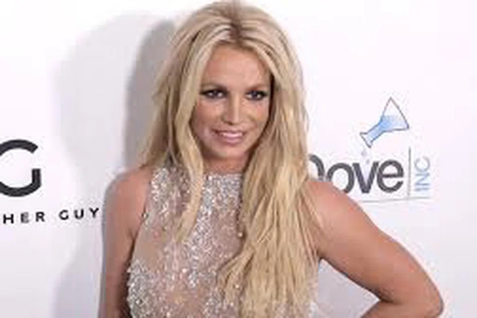 BERSIKAP TIDAK TENTU ARAH: Di Instagram, Britney Spears seakan-akan individu berbeza apabila tampil tanpa seurat benang pada tubuhnya, membuat peminat tertanya-tanya tentang kesejahteraan mindanya.