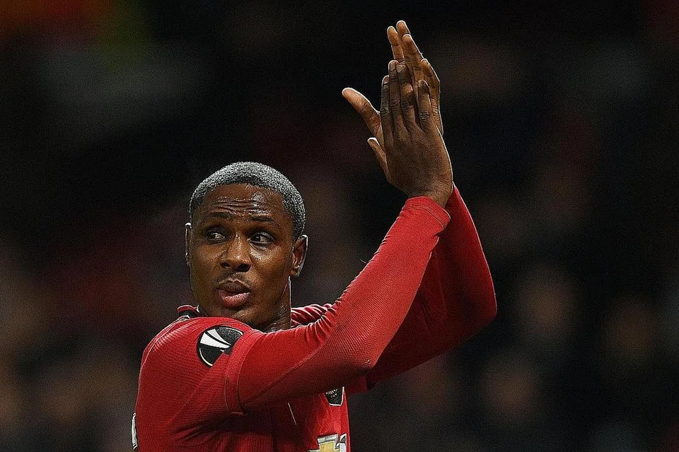 TERUJA: Penyerang pinjaman Manchester United dari Shanghai Shenhua, Odion Ighalo akan kekal di Old Trafford hingga hujung Januari 2021. - Foto fail