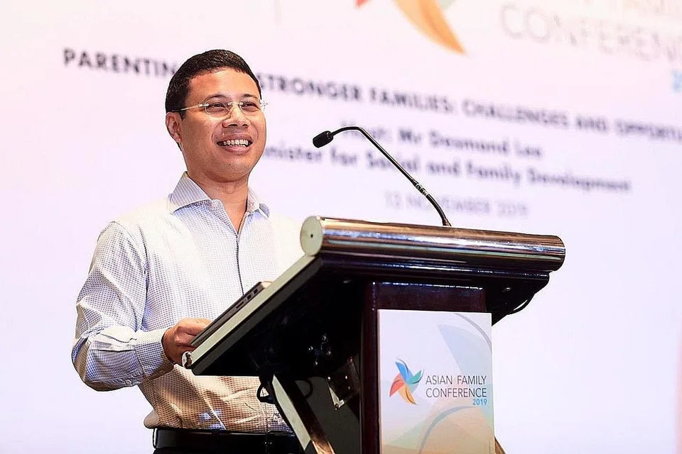 Menteri Pembangunan Sosial dan Keluarga, Encik Desmond Lee.