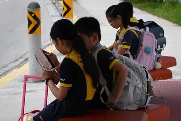 Desmond Lee, pendidikan, Skim Bantuan Kewangan MOE, murid dari keluarga kurang mampu