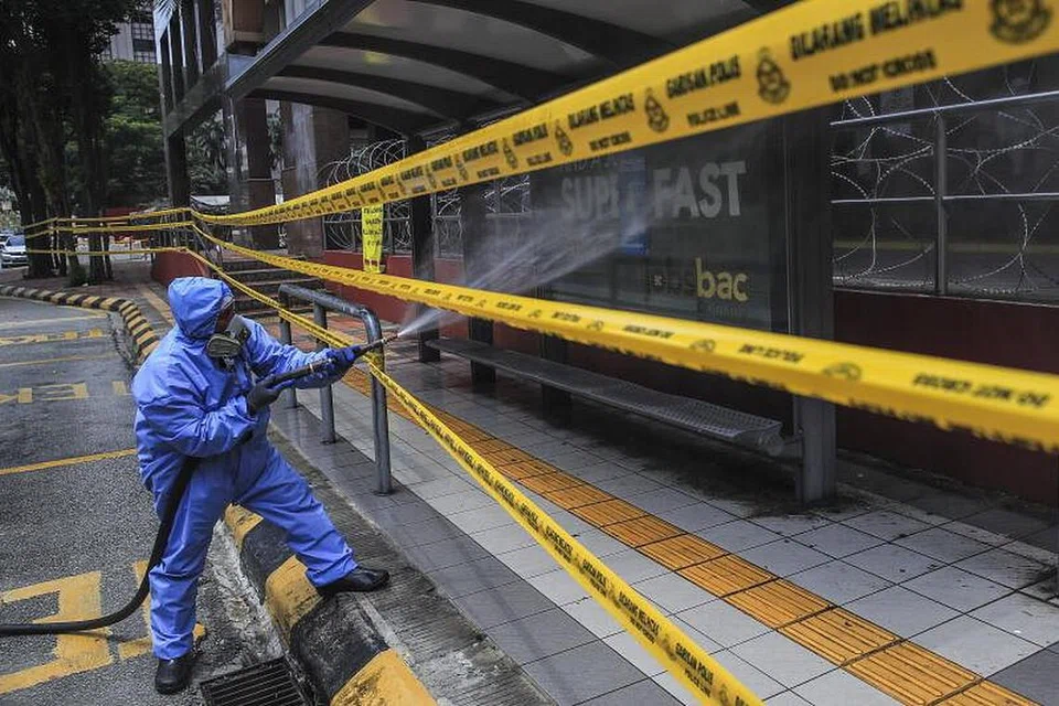 SEMBURAN BASMI KUMAN: Jumlah keseluruhan kes jangkitan Covid-19 di Malaysia kini mencapai 3,333 kes dengan tiga kematian dicatatkan hari ini.