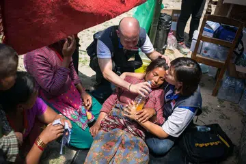 ACARA AMAL: Hasil yang diraih daripada penjualan tiket acara zumba dan wayang anjuran Mercy Relief akan menyokong program pembangunan badan bantuan kemanusiaan itu yang bertujuan mempertingkat dan memperkasa masyarakat di Asia. 