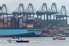 PSA Singapura sedang meningkatkan tenaga kerja dan kapasiti pengendalian kontena di tengah-tengah kelewatan penghantaran yang disebabkan kesesakan pelabuhan.