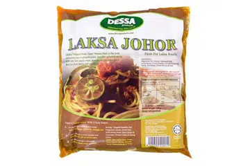 SIAP DIGUNAKAN: Tahap kepedasan kuah laksa hasil daripada pes segera ini mencukupi, tetapi jika mahu lebih pedas, tambahkan sedikit cili boh atau lada giling atau buat sambal belacan sebagai bahan sampingan. - Foto DESSA PRODUCT