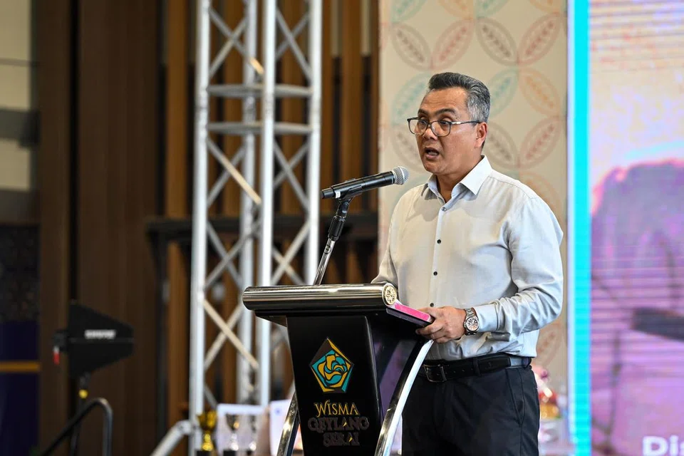 Majlis penyampaian hadiah dibuka dengan ucapan oleh Editor Berita Harian, Encik Nazry Mokhtar.