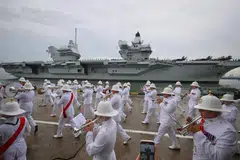 royal marines, pancaragam, hms prince of wales, marina bay, britain, S’pura