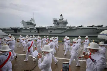 royal marines, pancaragam, hms prince of wales, marina bay, britain, S’pura