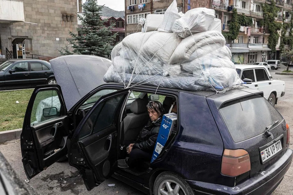 KONFLIK BERAKHIR: Hampir kesemua 120,000 penduduk Karabakh telah melarikan diri dan sekali gus mencetuskan krisis pelarian.