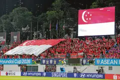 bola sepak, Singa, Stadium Jalan Besar, Forrest Li