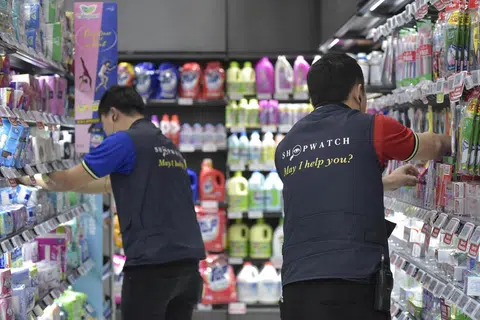 Dalam Laporan Tahunan Jenayah 2023 oleh polis, kes kecurian di kedai mencatatkan peningkatan dengan 3,939 kes dicatatkan pada 2023 berbanding 3,244 kes pada 2022.