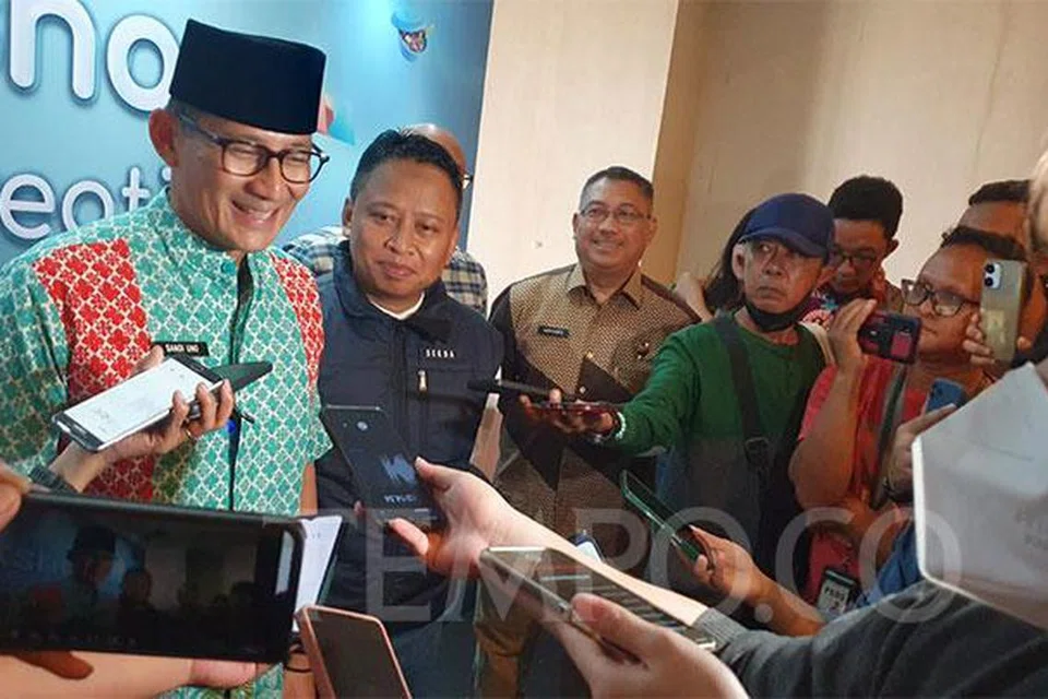 PANTAU: Menteri Pelancongan dan Ekonomi Kreatif Indonesia, Encik Sandiaga Uno, berkata beliau akan terus memantau dakwaan kes gangguan seksual di Miss Universe Indonesia.