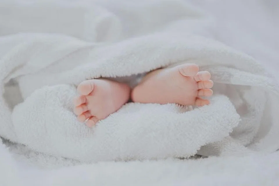 PERKHIDMATAN SWASTA: Penyimpanan unit darah tali pusat ialah perkhidmatan swasta yang ditawarkan kepada ibu bapa apabila bayi mereka dilahirkan.